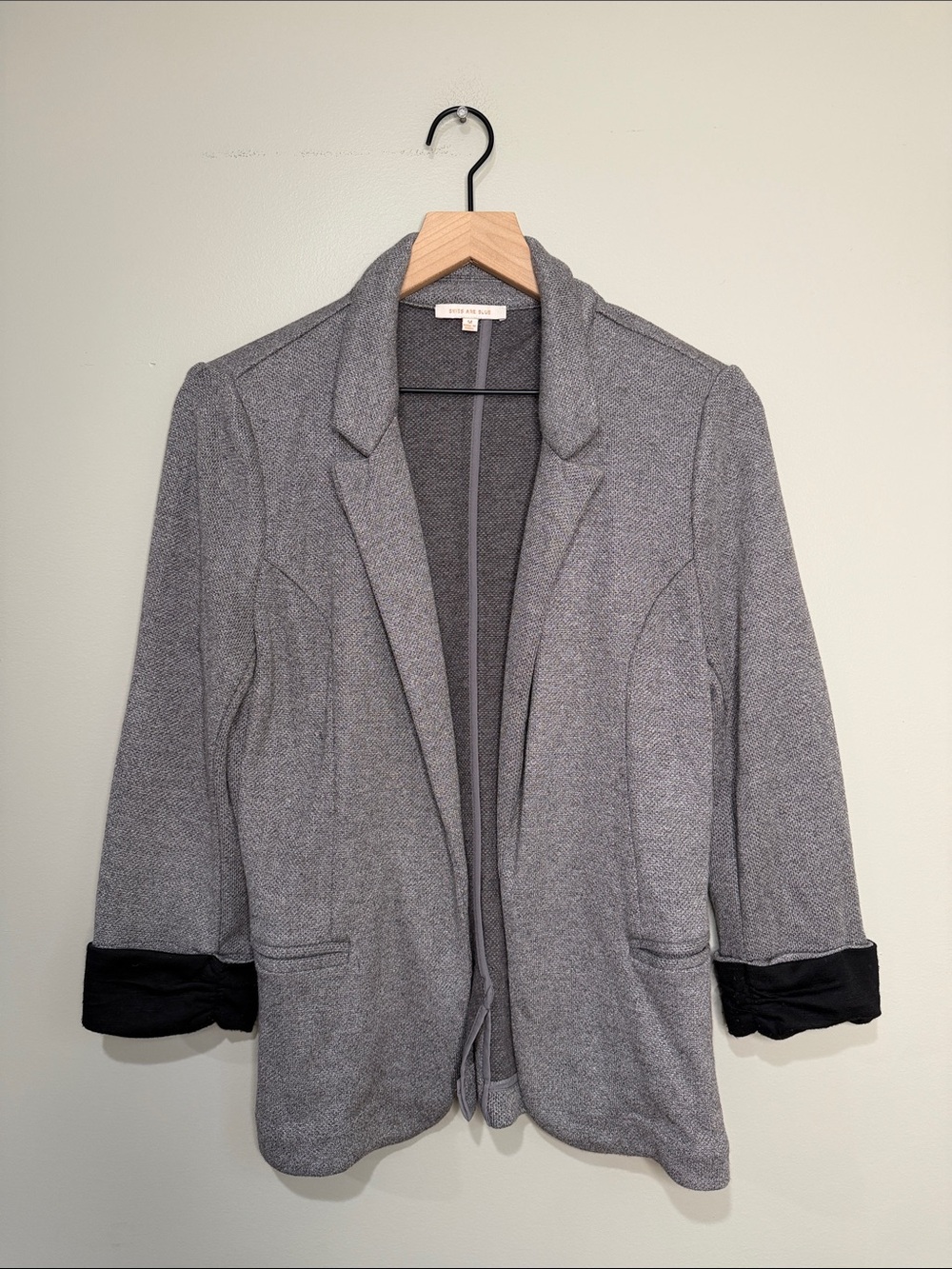 Skies are Blue Women’s Gray Open-Front Light weight Medium